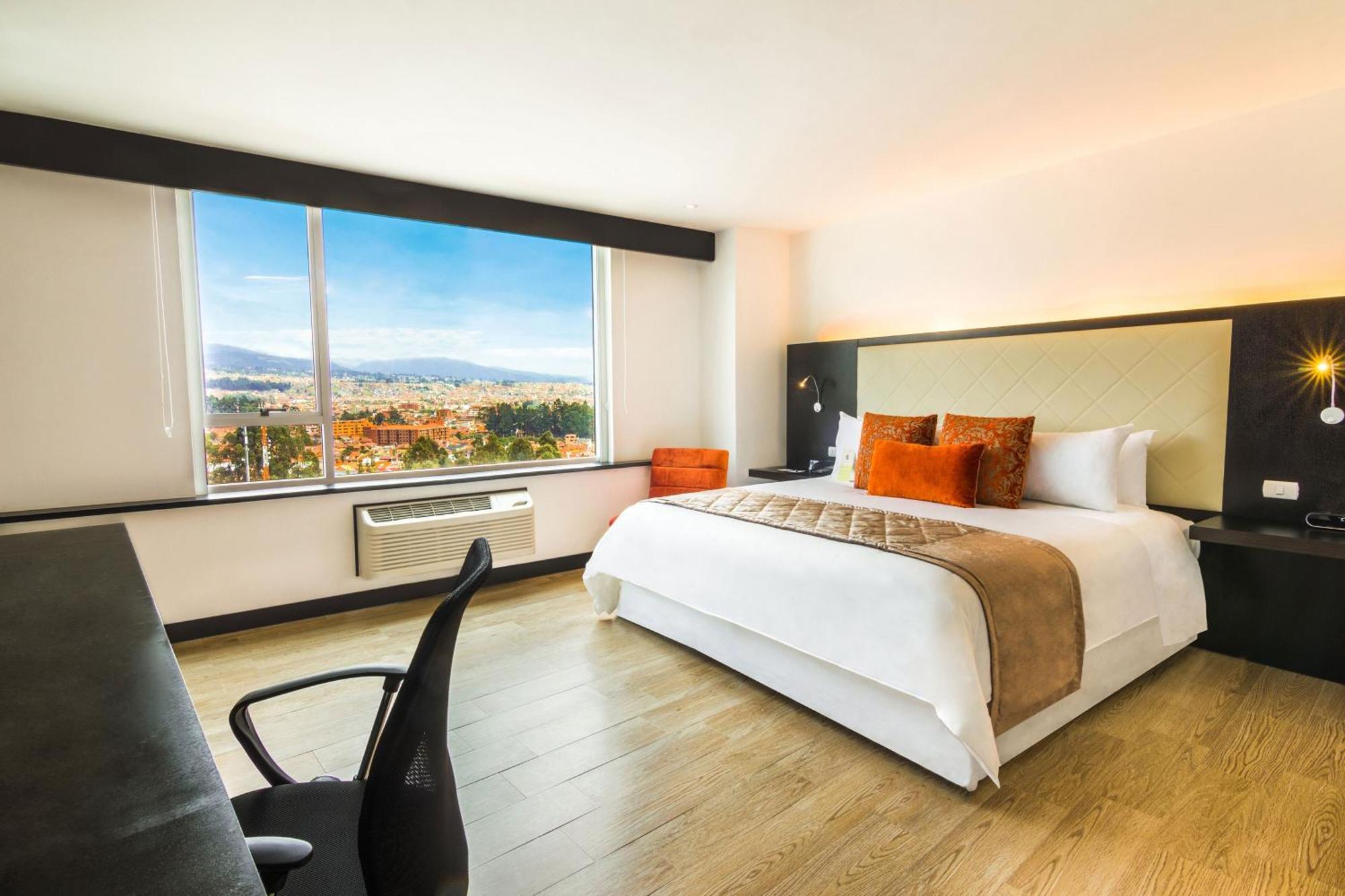 Four Points By Sheraton Cuenca Zewnętrze zdjęcie Executive Suite